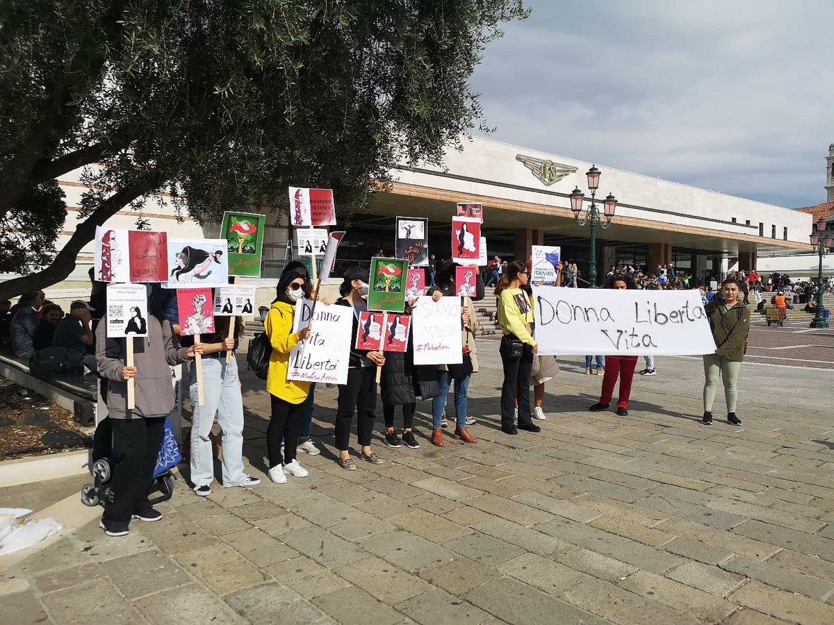 LisettePhotogr1's tweet photo. #FreedomFreedomFreedom To Be a #Women in #Iran and in every #country in the #World
#GiveDemocracyToIran

ph: @LisettePhotogr1 https://t.co/rsV4he5N7t