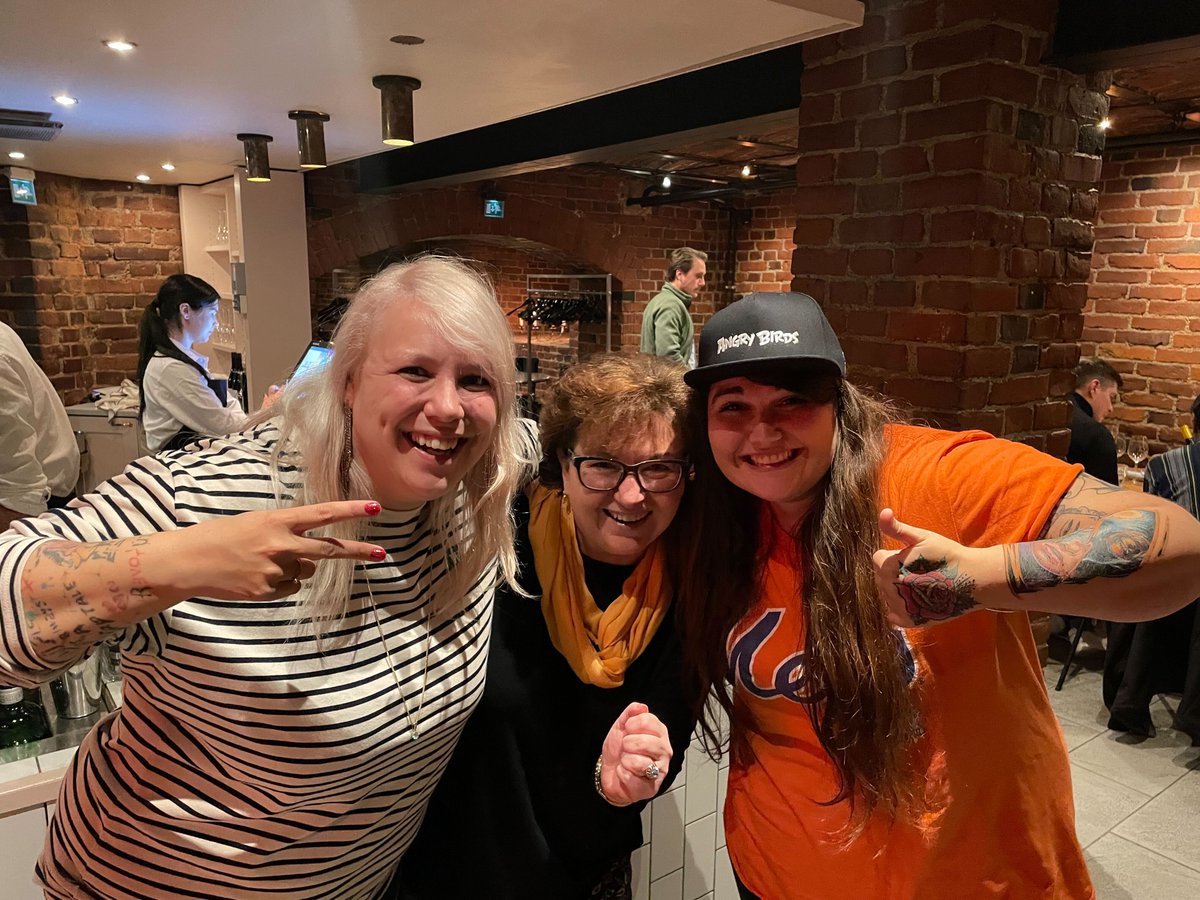 PollenVC's tweet photo. 🥂Fantastic @PollenVC dinner @PGConnects #Helinki @martinmacmillan , @peggyanne , @rileylazy, @Digi_tips, @Bergstresser, @MVahtola, @souplala Henri, Dave, Ross, Anton, Teemu, Jere, Kadri, Rudi, Burton, Marek & Anna. Thank you all for joining us 🥳 https://t.co/NGPkMpK39f