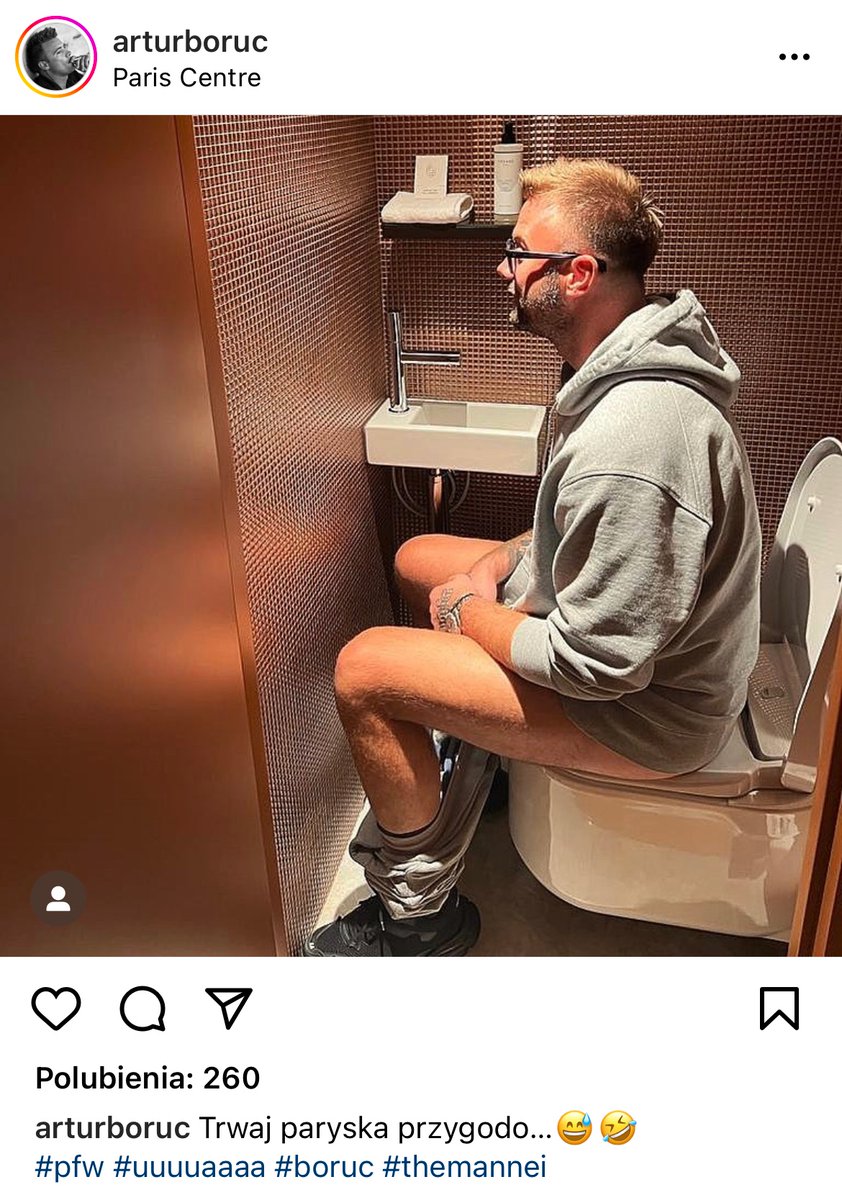 Patryk_Witczuk's tweet photo. @ArturBoruc w formie 😂🤣 Jest skupiony na Paryżu🔥#boruc #instagram #Legia #Paryż https://t.co/mwNplLeiON