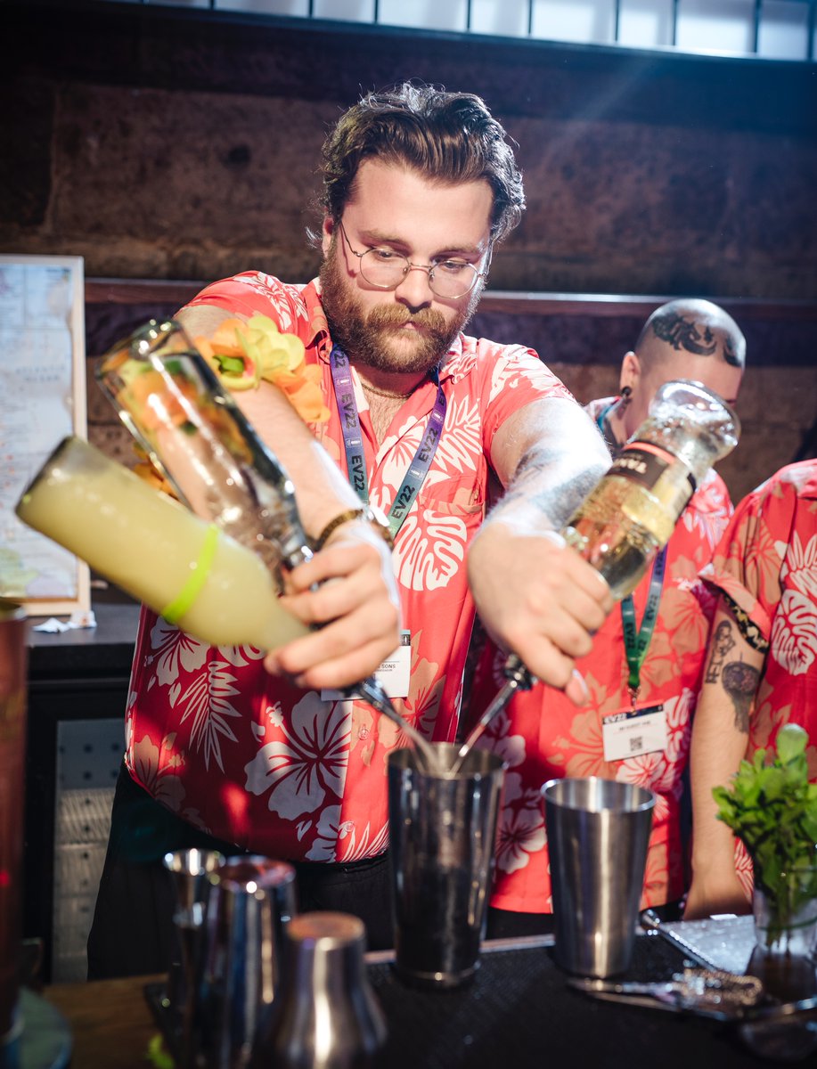 InvMorton's tweet photo. 📸A few brilliant pictures from our legendary EAST VS. WEST #cocktailcompetition @ EVOLUTION '22 Congratulations to both hugely talented teams - however, there can be only one winner.. And that was the team from the WEST‼️💯❣️See more great pics on FB @ > https://t.co/cnfvGSDzs4 https://t.co/hdw4GXeNzc