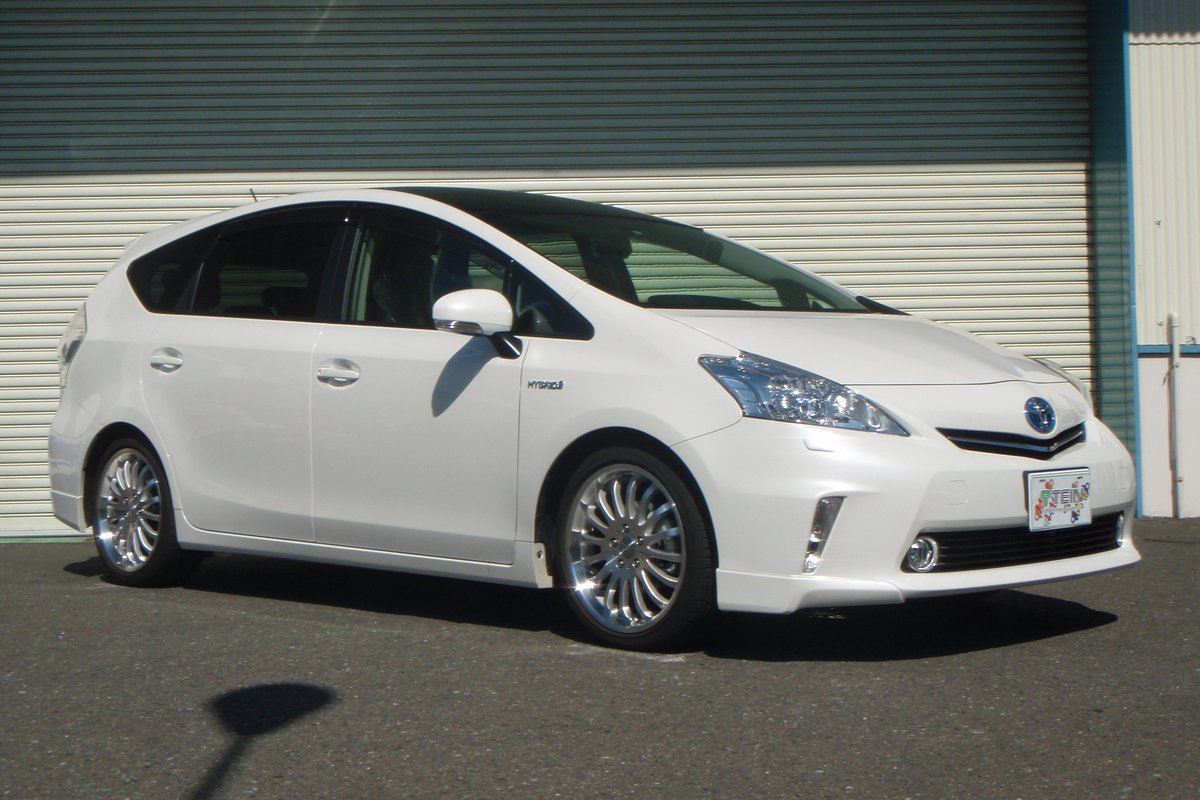 TEIN_INC_E's tweet photo. Yet another choice for #TOYOTA #Prius Alpha #ZVW40W #ZVW41W Owners‼️

#RX1, full-length adjustable damper kit w/ camber adjustability, will be out soon✨

Check our web for more ℹ️
🌐https://t.co/sEUjKnQqms

#ToyotaPrius #PriusAlpha
#TEIN #TEINSuspension #TEINCoilovers https://t.co/kcDOAFFviX