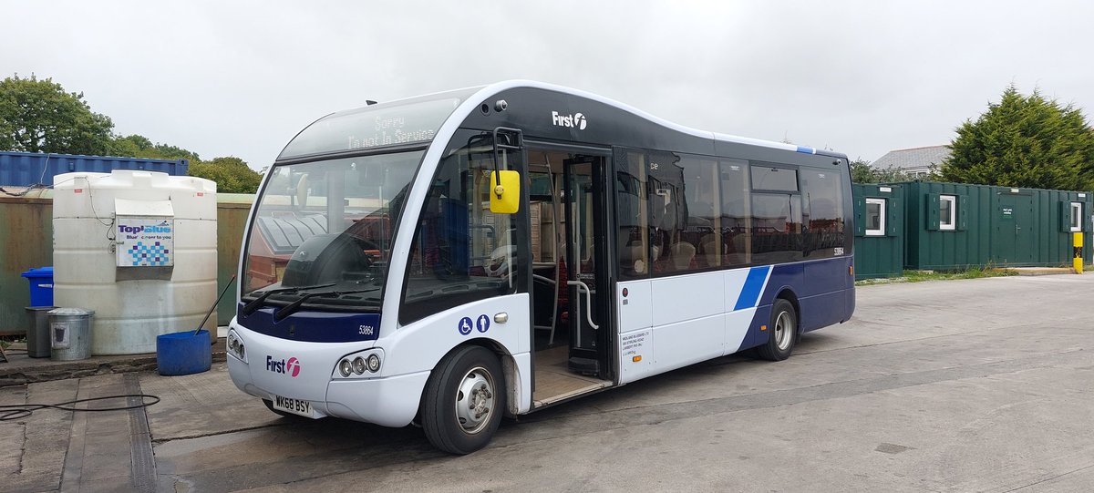 sijamescoates's tweet image. Welcome back home 53864 WK68 BSY, seen in Summercourt this morning #CornwallbyKernow #WestLothian #Optare #OptareSolo