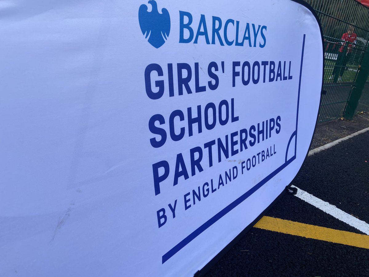 HFC_Community's tweet photo. Great start to the morning @HerefordshireFA for #girlsfootball festival for #highschools in #herefordshire @HerefordFC https://t.co/CsXcEY6dNG