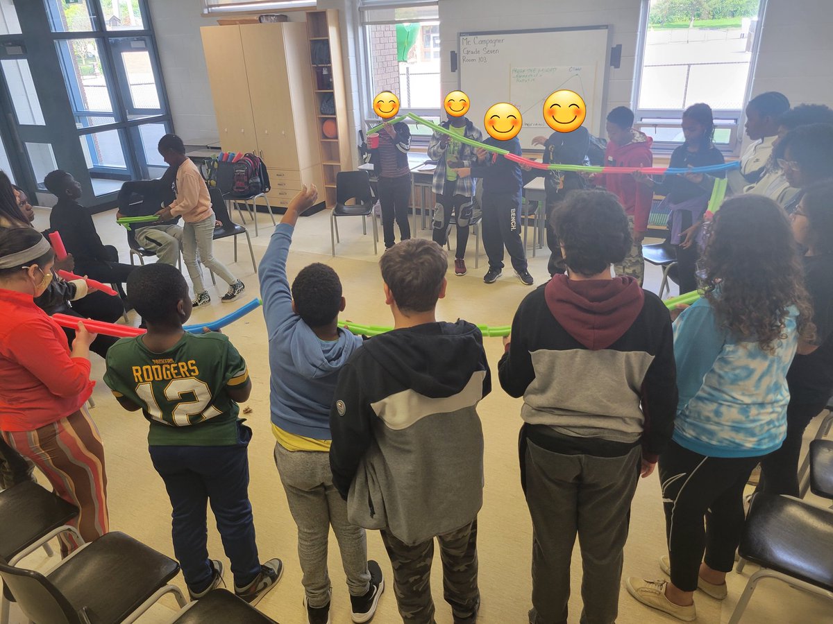 It was a pleasure being back <a href="/HCMaltonDPCDSB/">Holy Cross Malton</a> today! Students discussed active listening and what it meant to them. We then put it together with our group STEM challenge. They collaborated, shared ideas and persevered! <a href="/DpExperiential/">Experiential Learning @DPCDSB</a> #dpguidance