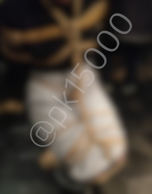 緊縛覚えたいってずっと思ってるけど、忙しさと手順がなかなか覚えられなくて出来ないでいる。  結構前に有末剛さんという緊縛師の方が開かれてる講習会に行ったことがあるんだけど、覚えられなさすぎてめっちゃ冷や汗かいて縛ってた思い出。  ちなみに先生は見た目いかついけどすごく優しい方です。<a href="/tag/%E6%89%8B%E3%83%95%E3%82%A7%E3%83%81"class="tags"><span>#手フェチ</span></a><a href="/tag/%E8%AA%B0%E3%81%8B%E3%81%AE%E6%80%A7%E7%99%96%E3%81%AB%E5%88%BA%E3%81%95%E3%82%8C"class="tags"><span>#誰かの性癖に刺され</span></a>