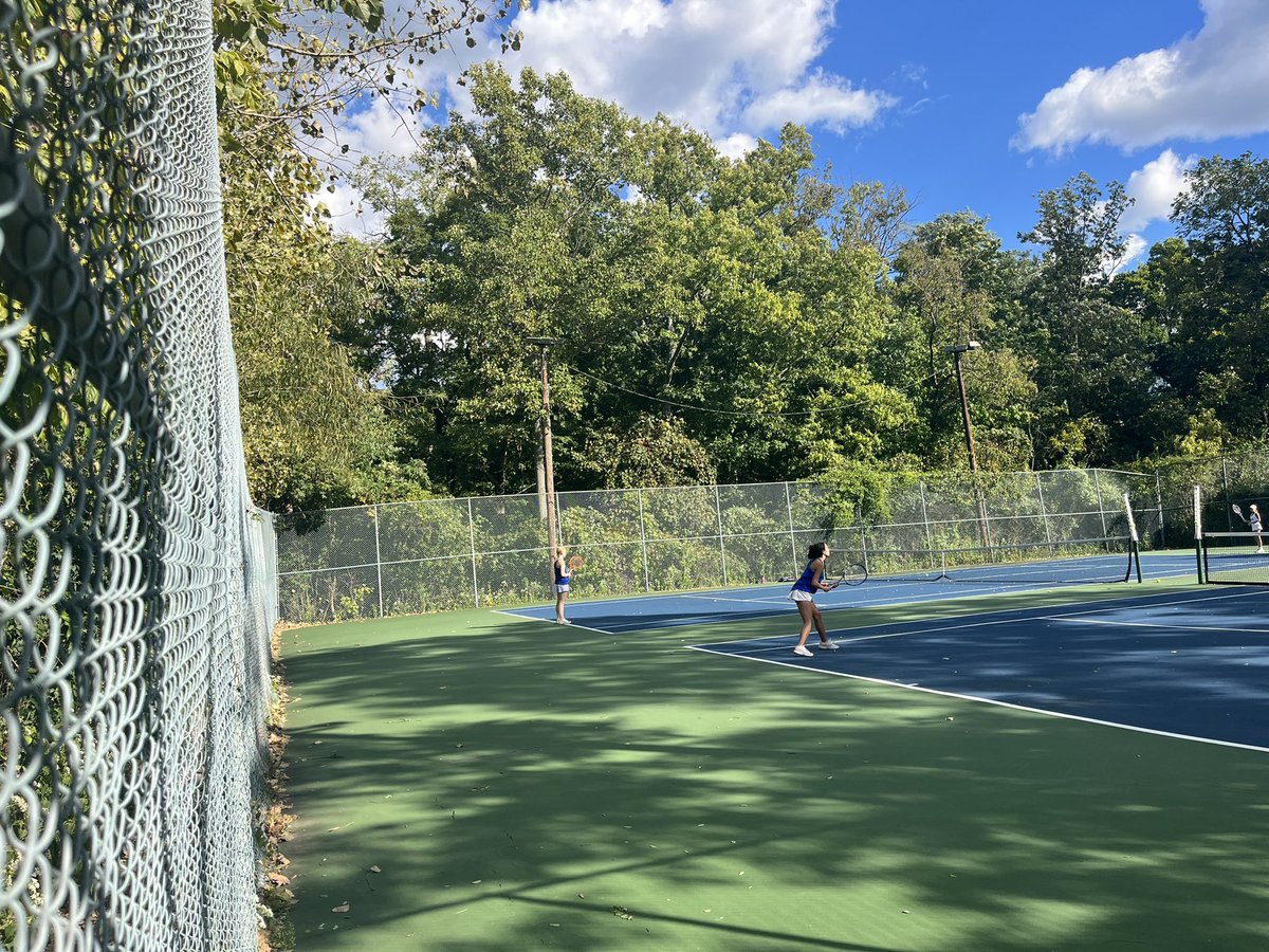 TennisZons's tweet photo. When you face a 14-4 team- Jv v Mariemont) and a team with one loss -Varsity vs Ross, you have a big challenge ahead of you. The girls fought hard but came away with one court win.Emily and Paige grabbed a win at 2d dubs to save the Zons from a sweep. #learningfromlosses.#onward https://t.co/EOiXojxgIN