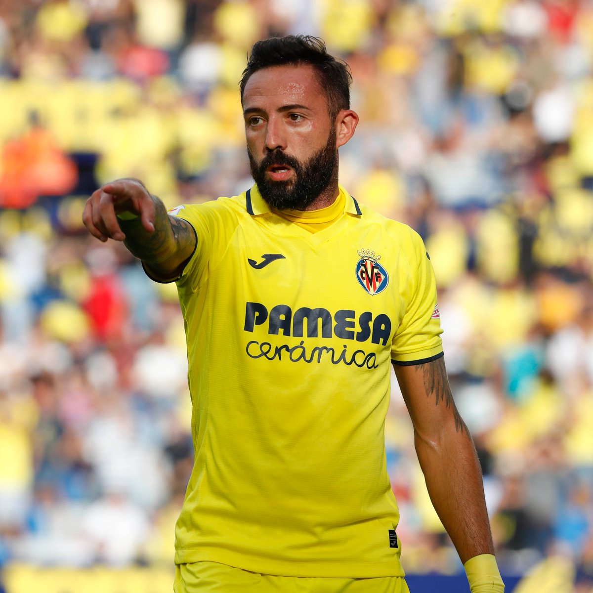 LaLiga @LaLiga A sus órdenes, 𝓒𝓸𝓶𝓪𝓷𝓭𝓪𝓷𝓽𝓮. 🫡 💛 @VillarrealCF #LaLigaSantander  -…