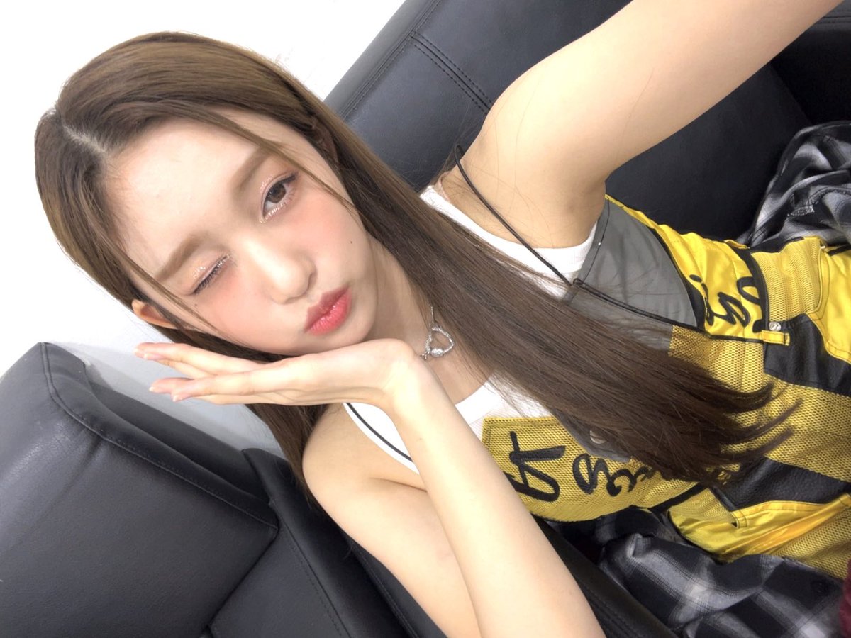 LEElSEO's tweet image. 오늘도 내일도 언제나 행복한 일만 가득했으면 좋겠어요 — ♡ ݈݇-