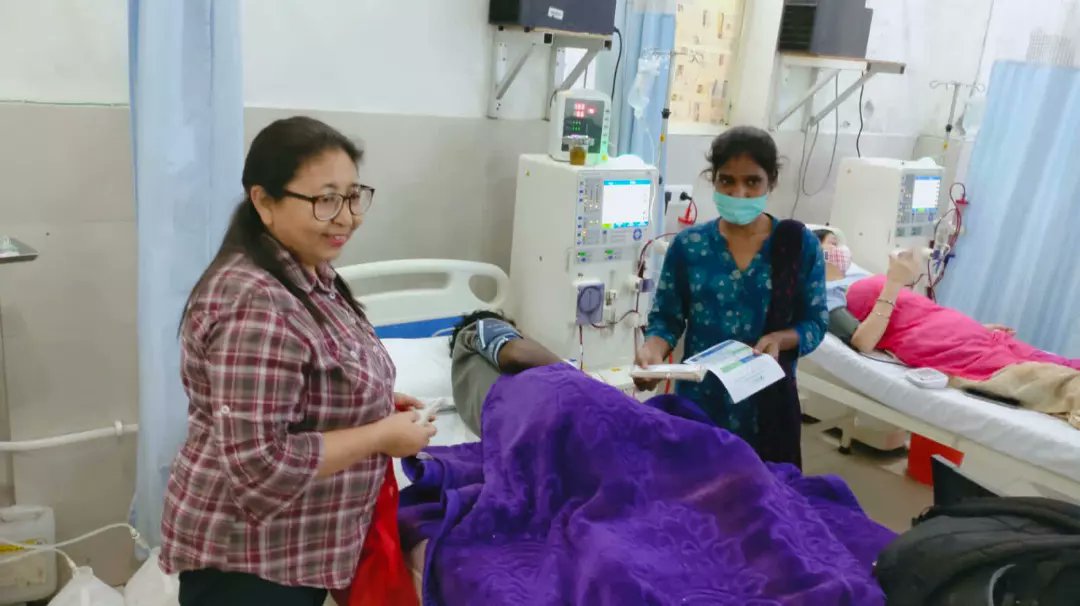 TheKidneyWarri1's tweet photo. #AIIMS #spreadawareness
#KWF members Yangchen Dolma and Vandana Chawla encouraged people to #managehealth and transplant with #rightattitude and patients to use apps to set reminders for water and medicine
#helpinghands #kidneypatient #kidneydisease #teamwork #kidneytransplant https://t.co/MgZMAOdVVC