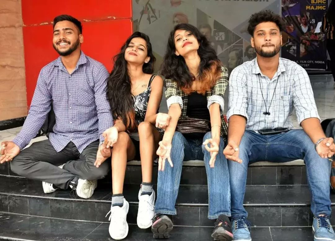 gkftii's tweet photo. At GKFTII, World Class Education comes with cherished moments of joy and happiness, each day. 

keen to explore  #GKFTIIcampus ?

👉Join Us !
.
.
.
#degreeprograms
#BJMC #MJMC #bscfashiondesigning
#mscfashiondesign
#bdesign
#enrollnow
#fewseatsleft #filmschool #filmcourse https://t.co/raItOuhp4L