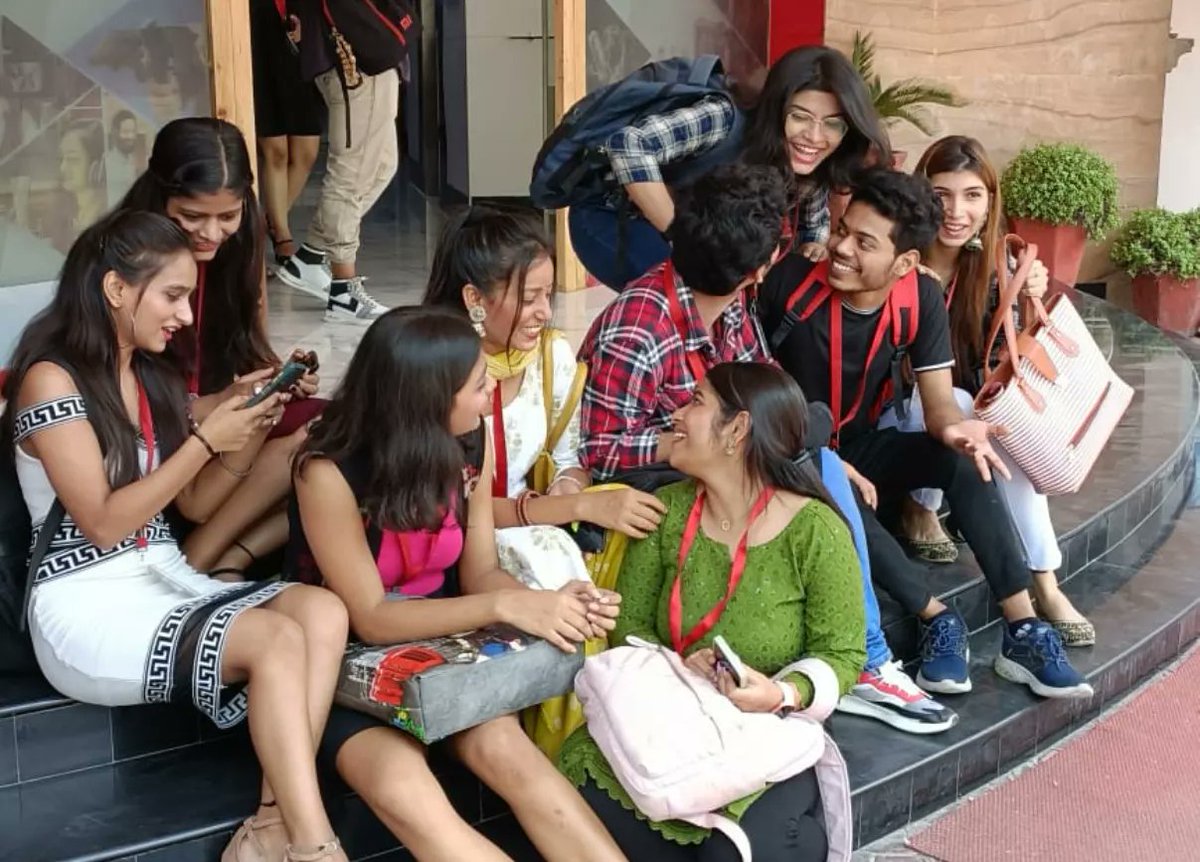 gkftii's tweet photo. At GKFTII, World Class Education comes with cherished moments of joy and happiness, each day. 

keen to explore  #GKFTIIcampus ?

👉Join Us !
.
.
.
#degreeprograms
#BJMC #MJMC #bscfashiondesigning
#mscfashiondesign
#bdesign
#enrollnow
#fewseatsleft #filmschool #filmcourse https://t.co/raItOuhp4L