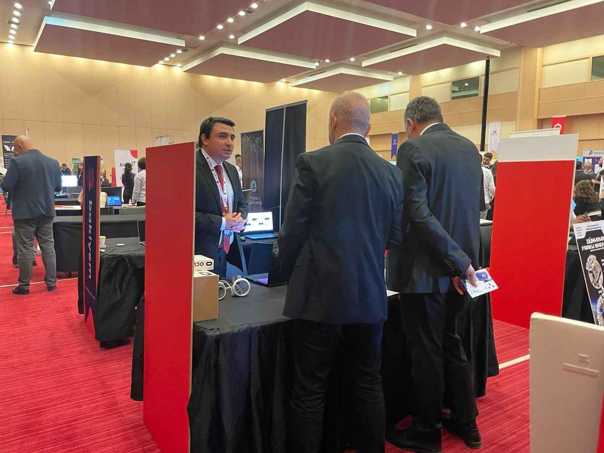 Ankara Kalkınma Ajansı'nın düzenlediği, projelerin yatırımcılarla buluştuğu TechAnkara Proje Pazarı'nda oldukça verimli bir gün geçirdik. Fikrimizi anlatmaktan, geri dönüşler almaktan ve birçok yeni fikri dinlemekten çok keyif aldık. <a href="/TechAnkara/">TechAnkara</a> <a href="/tech_ankara/">TechAnkara</a>