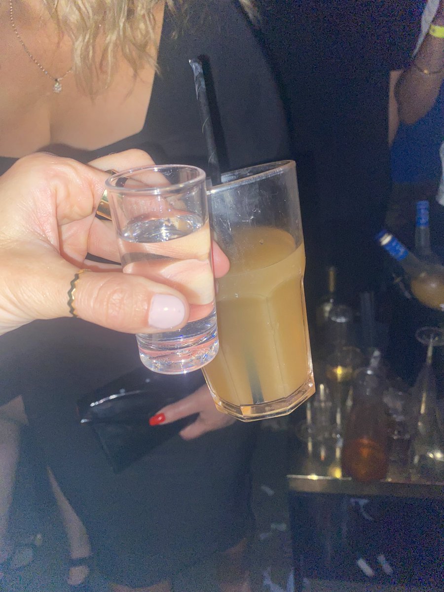 KellyMc1401's tweet image. Well Manchester thanks for having us! you were an absolute hoot! Never a dull moment. See you soon and well the rest is history 💃🏽🙌🏽🥴🤣 #manchester #chinawhite #behaving #brosbeforehoes