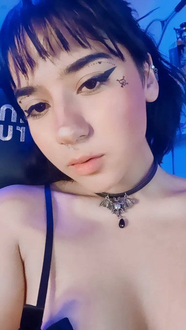 Holi chicos les vengo a pedir un gran favorcito he creado una cuenta de only fans free para que se suscriban<a href="/tag/camgirl"class="tags"><span>#camgirl</span></a><a href="/tag/waifus"class="tags"><span>#waifus</span></a><a href="/tag/nft"class="tags"><span>#nft</span></a><a href="/tag/nftcommunity"class="tags"><span>#nftcommunity</span></a><a href="/tag/nftproject"class="tags"><span>#nftproject</span></a>