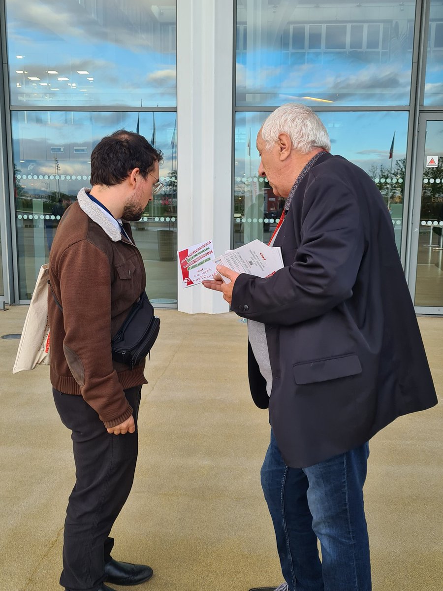 La_CNL's tweet photo. #congresHLM C'est parti pour 3 jours de mobilisation du monde HLM . La #CNL et ses administrateurs appellent à la  mobilisation générale des habitants face à l'inflation. #blocagedesloyers #0coupureelectricite #stopRLS #boucliertarifaireelargi https://t.co/gQb4c69qCY