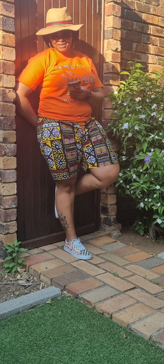 PrimitiveNative's tweet image. Be fashionable with a variety of Tribal Shorts and awesome tees 🛍✨️🌻🌞

Combo is R550, mix and match any of our tees🔥💯👌🏾

For Orders Contact ☎️0614274709
🛒We Deliver Nationwide 

#PrimitiveNatives #AfricanOriginals #homegrown #SETE #PodcastAndChill