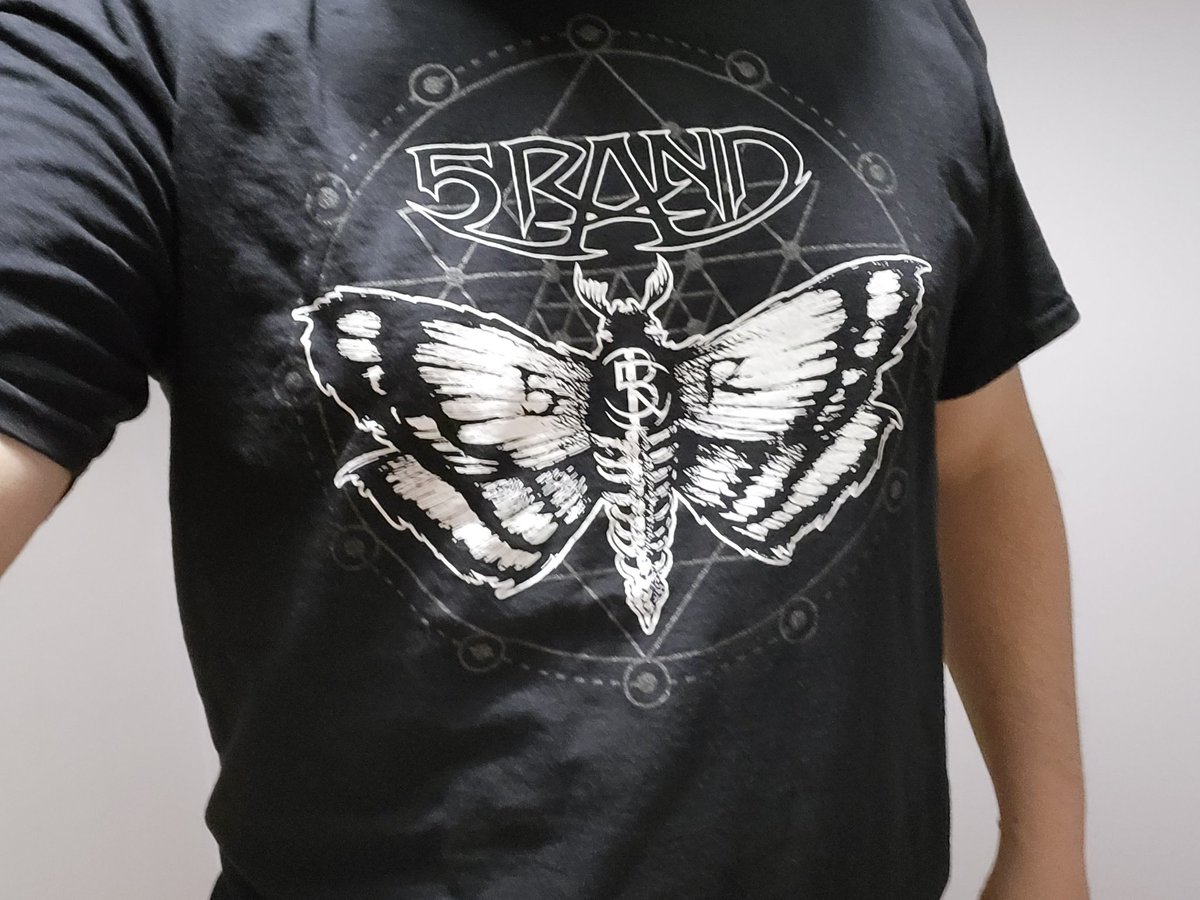 DavidGTato's tweet photo. #MetalShirt #5Rand https://t.co/fKW4LisTdd