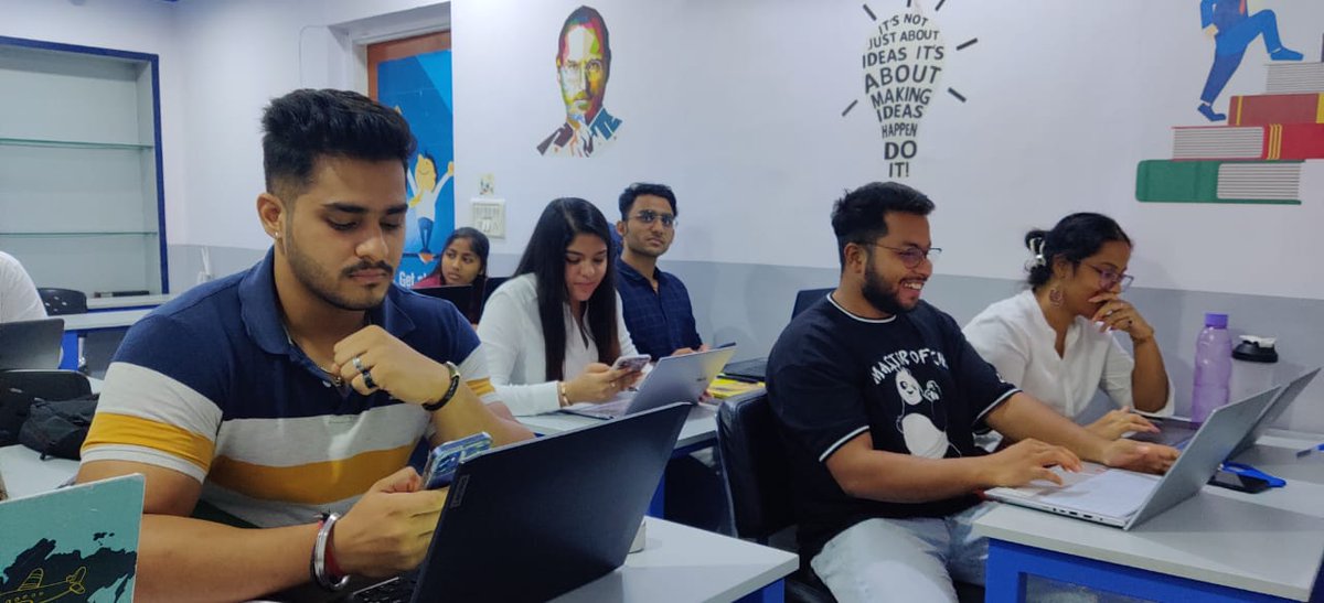 Hansraj2199's tweet image. #imdigiperformer #digitalmarketing 
 I am student of digiperform #digiperform