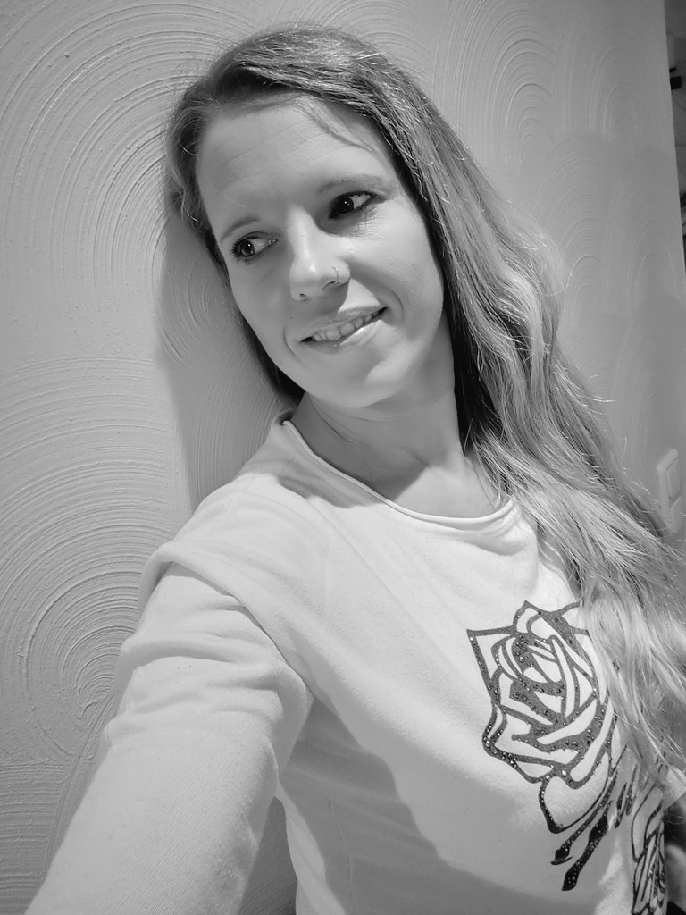 sassy0982's tweet photo. Euch allen einen zauberhaften #Dienstag ☀️.

Heute in der "mal sehen was noch kommt" Edition.

#Dienstagslächeln #einfachlächeln #jedenTageinLächeln https://t.co/8174abFMhj