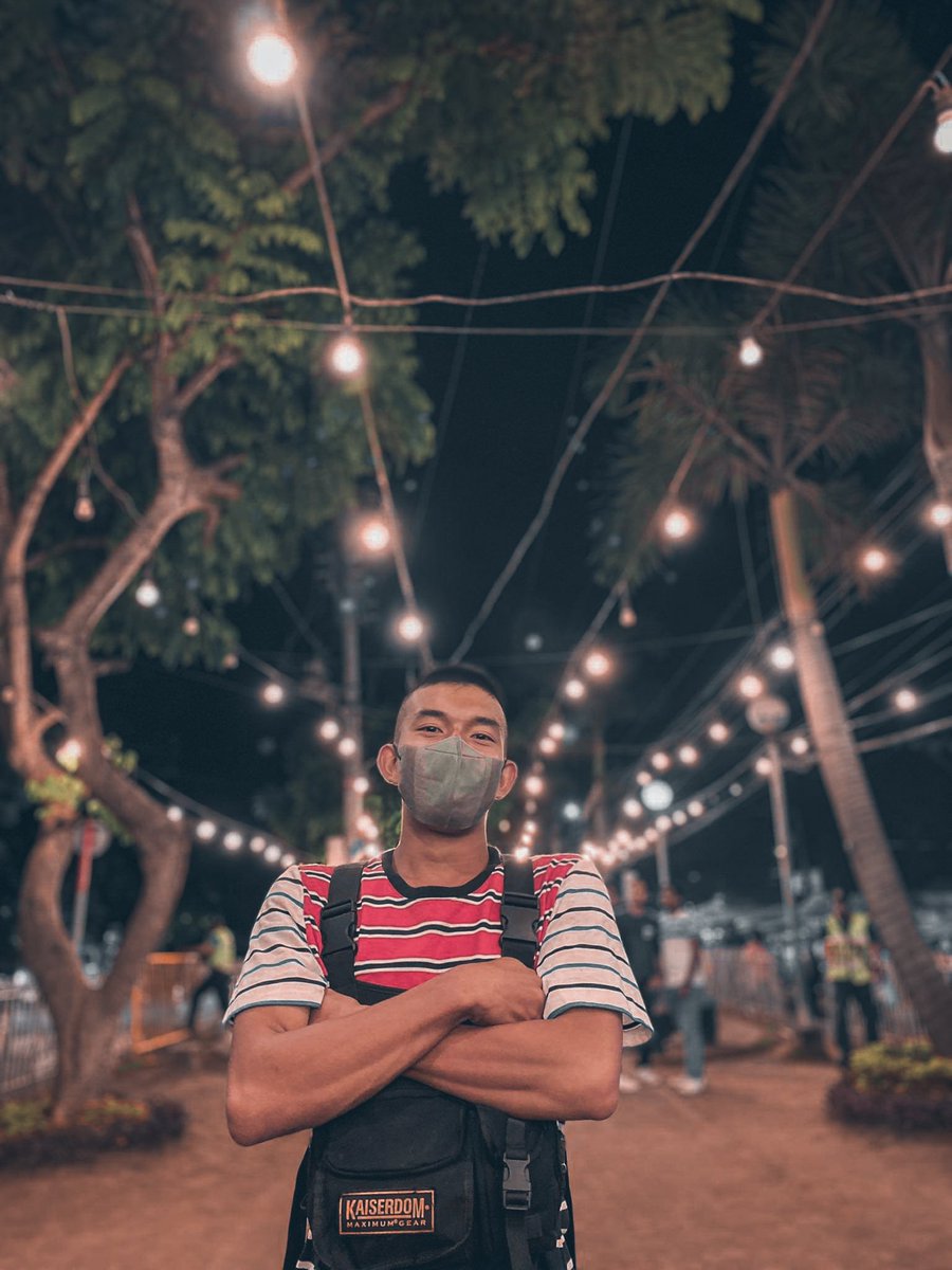 Mark_092701's tweet photo. It's my special day today. Beginning chapter 21! https://t.co/wtQaMgXpOg