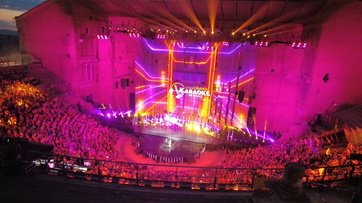 ➡ DIFFUSION DE L'EMISSION "LE PLUS GRAND KARAOKE DE FRANCE" CE JEUDI SUR M6  🎤
Cette seconde émission du #PlusGrandKaraokédeFrance sera dédiée aux « années 80 » 🎊 
🎬 Diffusion prévue ce jeudi 29 septembre à partir de 21h10 🎧🎤
Présentée par <a href="/eric_antoine/">Eric Antoine</a> et <a href="/Elodiegossuin/">Elodie Gossuin 🦄🍼👑</a>