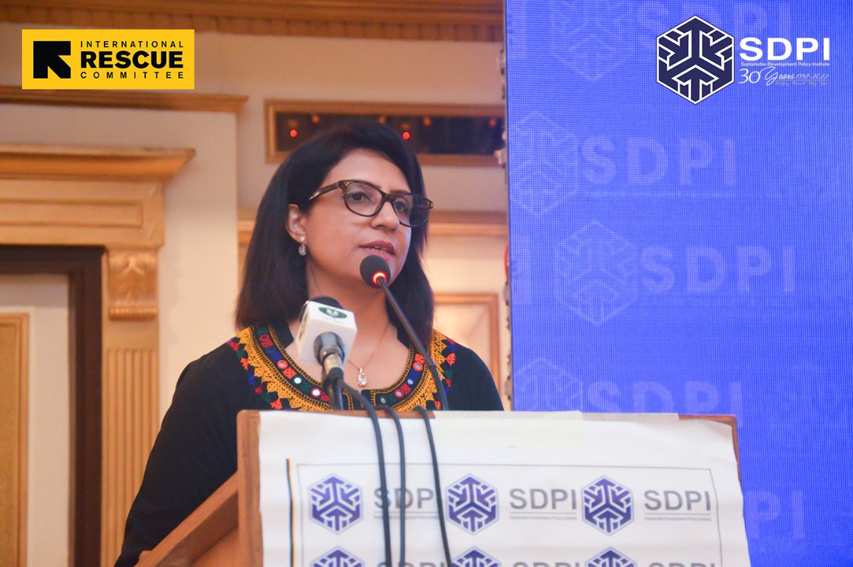 SDPIPakistan's tweet photo. The International Rescue Committee has conducted a study on climate change in 4 districts which has identified major climate related challenges, risks and vulnerabilities to local climate threats. 
Ms. @shabnambalouch1 
@RESCUEorg 
#LAPA #ClimateAction https://t.co/cTQVTHnl95