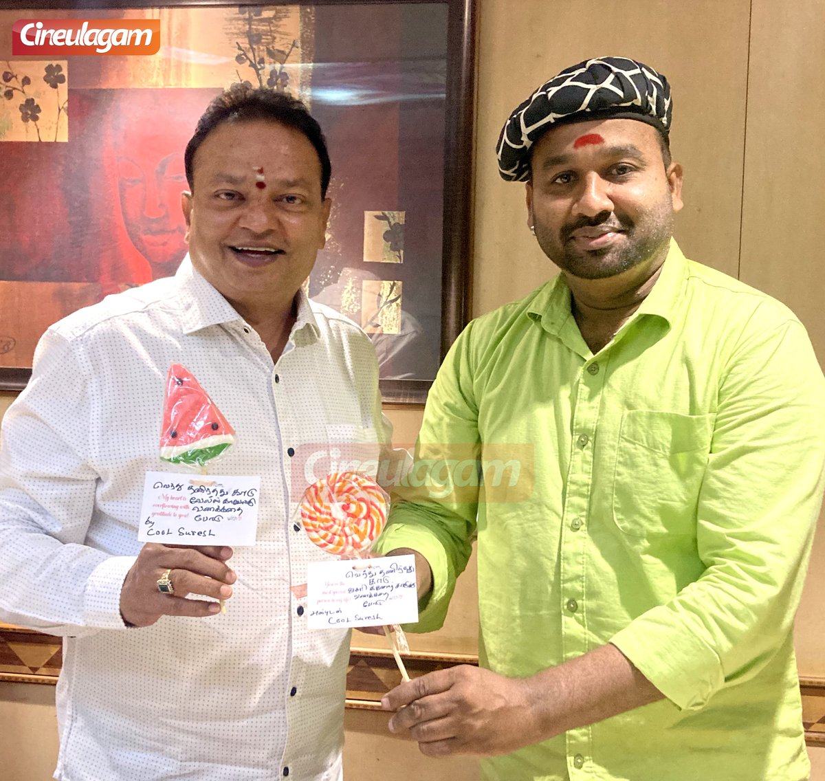 Hemakumar_STR's tweet photo. @IshariKGanesh Sir extends a hearty gesture to #CoolSuresh by gifting an I phone, for being a constant support for #VendhuThanindhadhuKaadu ✨

#SilambarasanTR @SilambarasanTR_ #Mallipoo #VTKBumperHit https://t.co/I6lYTvjAH3