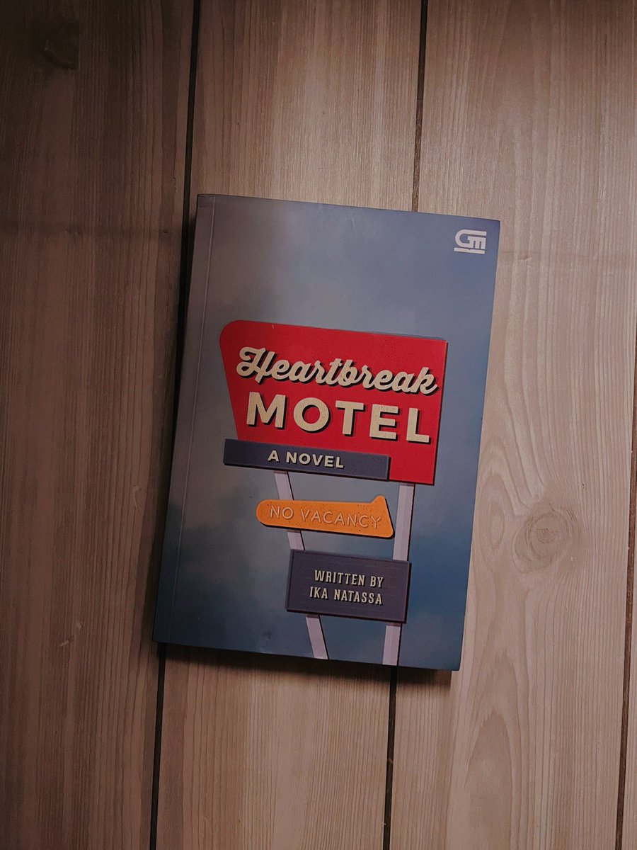 "Kan kayak tadi aku bilang, yang penting bukan jauh, tapi tepat sasaran dulu. Bisa kena bola di pukulan pertama aja itu udah hebat, Sa."

-hal. 14 #HeartbreakMotel oleh <a href="/ikanatassa/">Ika Natassa</a> , penerbit <a href="/bukugpu/">Gramedia Pustaka Utama 📕</a>