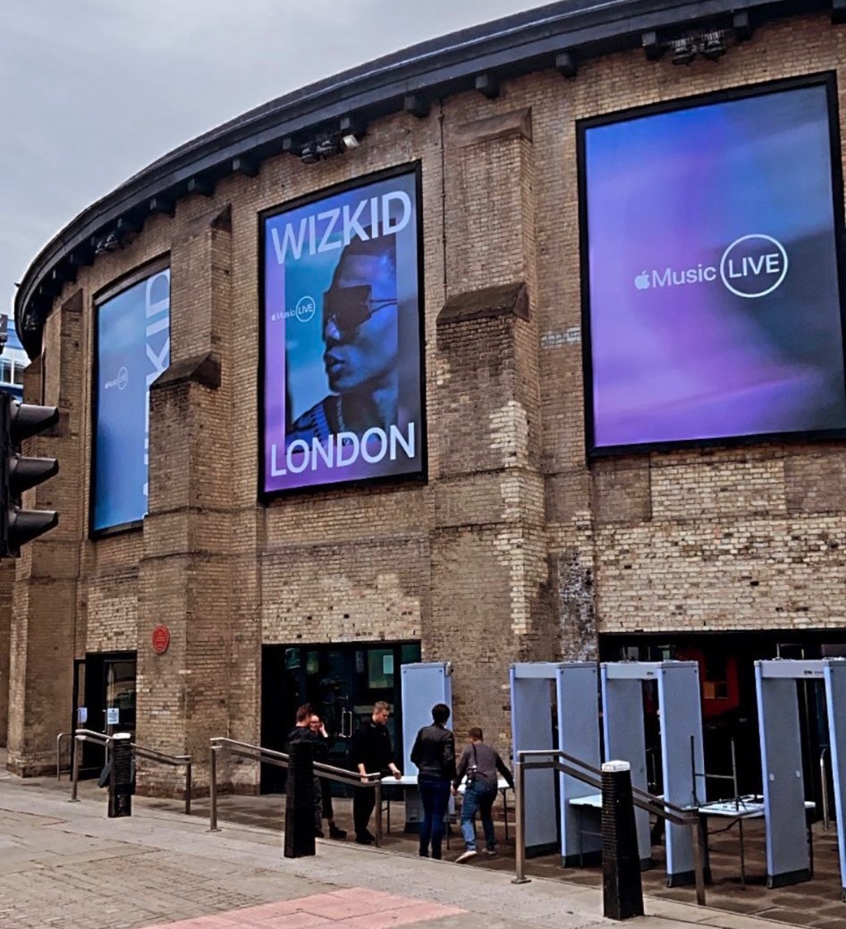 WizkidGallery's tweet photo. 27/9: Big Wiz Live At The Roundhouse, Camden Town Tonight 🇬🇧❤️🦅!! #WizkidxAppleMusic “SPECIAL GIG” https://t.co/zl3kaWp4Nn