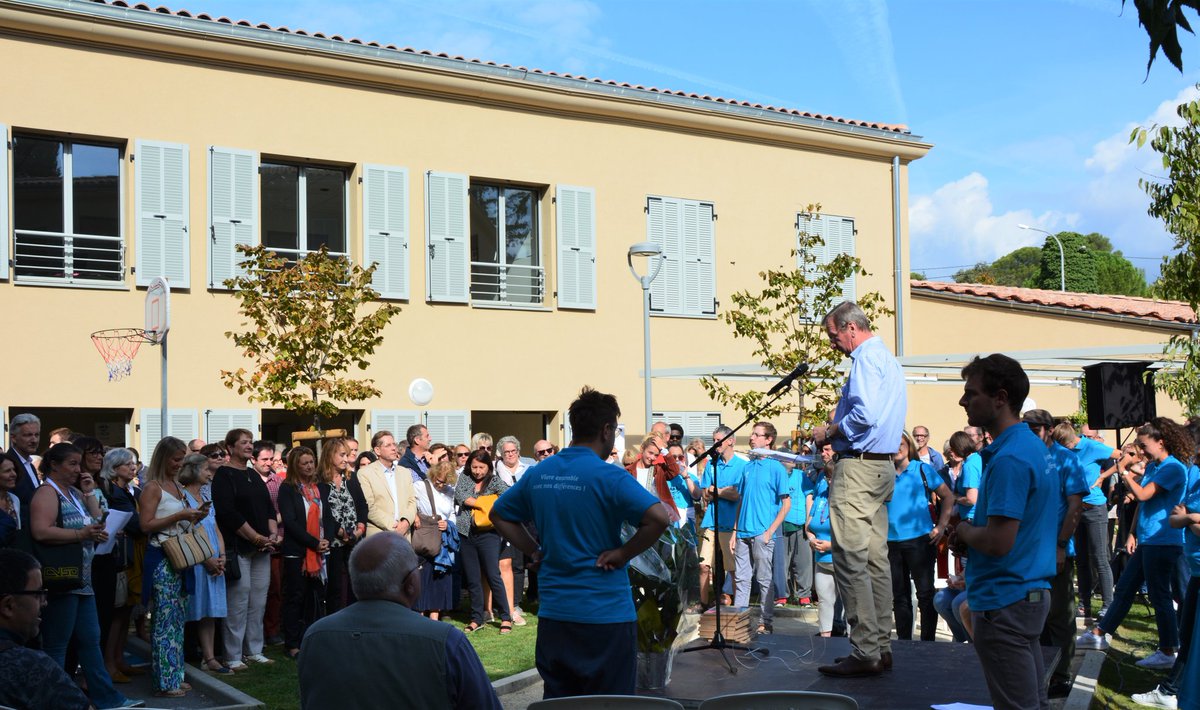 BrunoDescotes's tweet photo. Joie d'accueillir Sophie Joissains @aixmaville, Valérie Guarino @departement13, Didier Lambert @Prefet13 pour inauguration Arche à Aix-en-Provence @ArcheFrance avec Famille &amp; Provence. Habitat partagé #Handicap https://t.co/TCS1VZvOsl