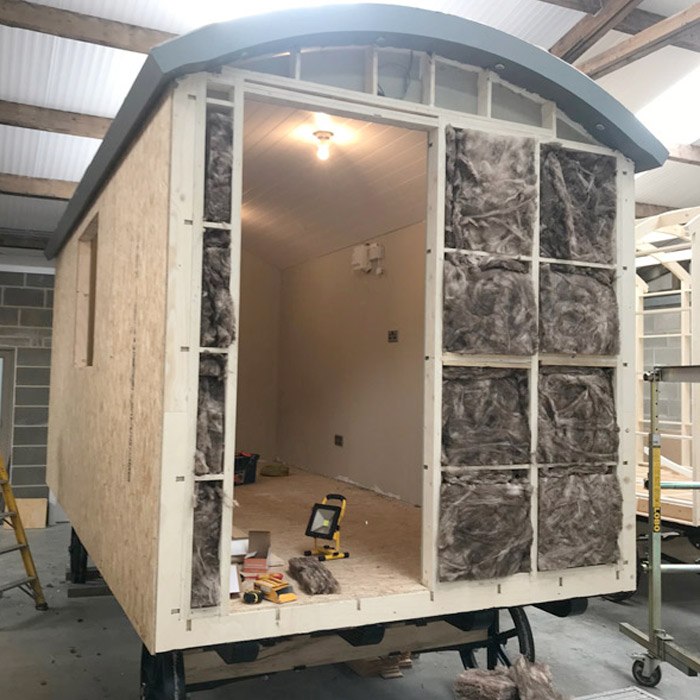 HarrogateHuts's tweet photo. Need a DIY project for the Autumn?
Visit our self-build guide pages to follow the various steps towards building your own Shepherds Hut: https://t.co/d85mb7qJLL
#shepherdhut #diyptoject #shepherdshut #glamping #gardenroom #Gardenoffice https://t.co/y37gXanoxh