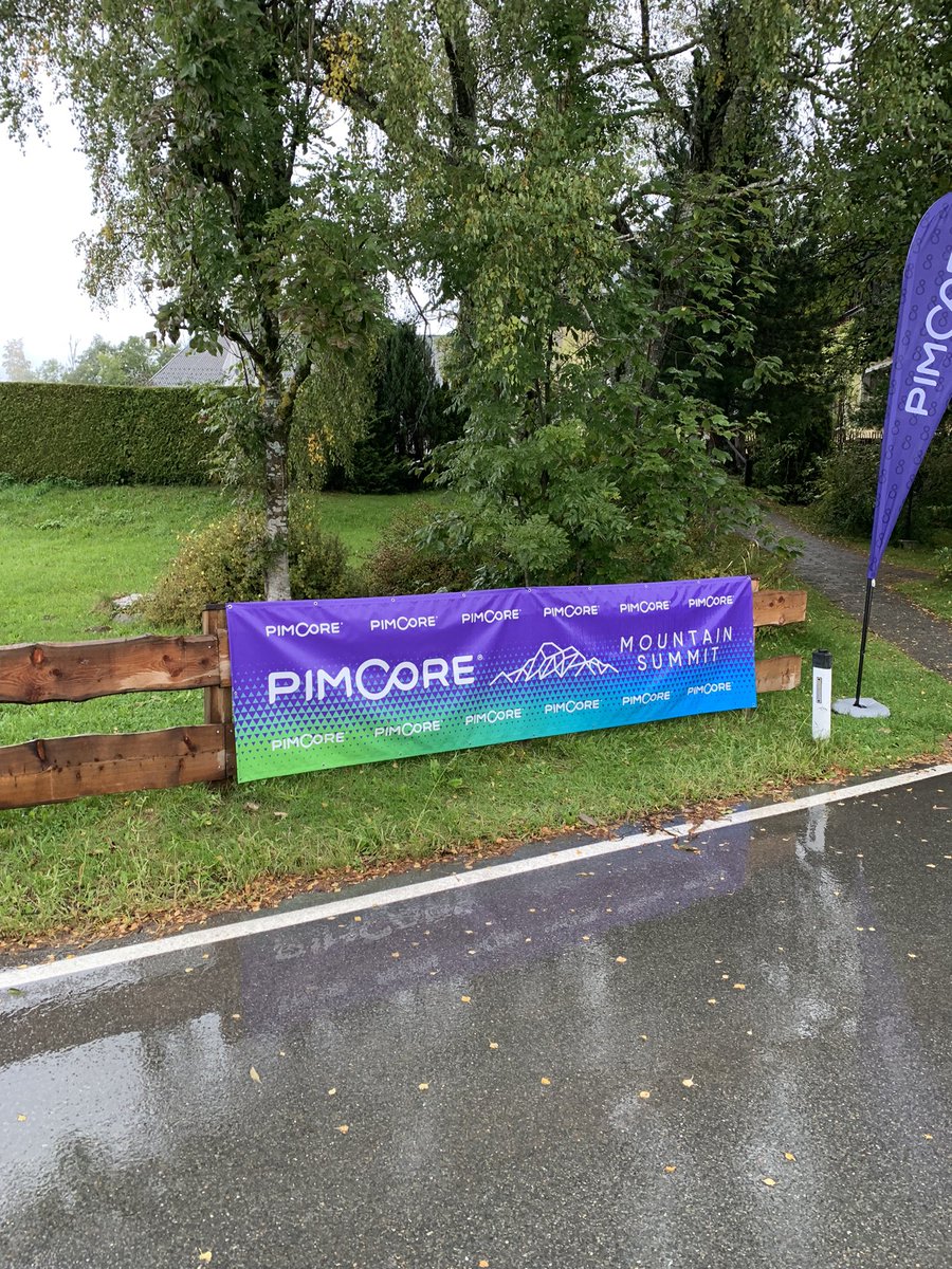 C2Sagazan's tweet photo. @pimcore Moutain Summit débute ! Stay tuned pour savoir si @datasolution1 sera l’intégrateur Entreprise de l’année. https://t.co/X34pCNs02o