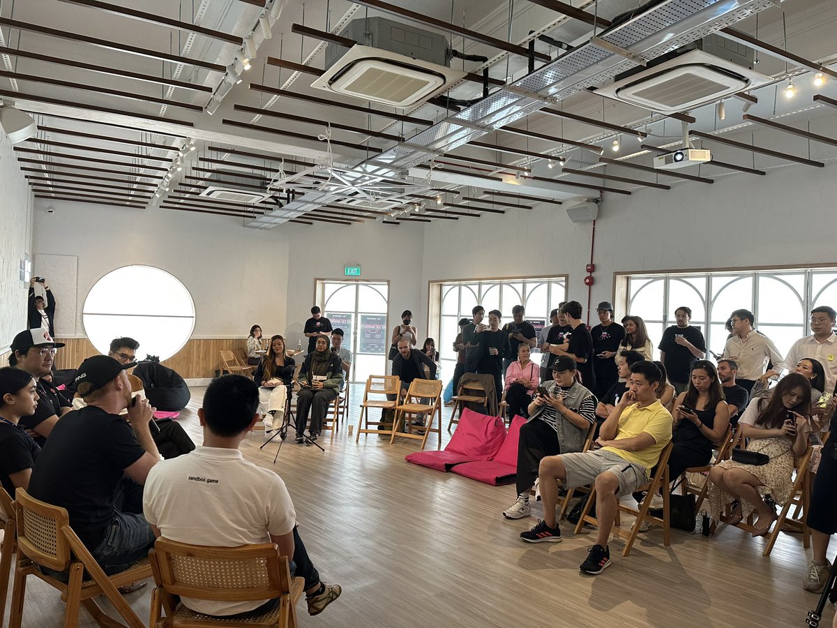 blockhead_co's tweet photo. Are brands wasting their money on the metaverse? #blockhaus2022

@radixdlt
@piersridyard
@georgewong
@ccok3s 
@okcnetwork
@shin_novation
@TheSandboxGame
@rice_media https://t.co/rUemPpSWMK