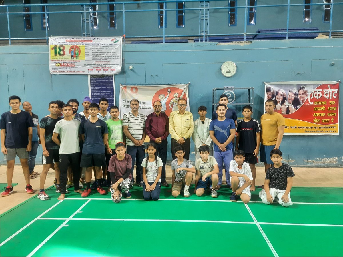SDMUna44's tweet photo. #UTSAV Voter awareness program under SVEEP using EVM and VVPAT with the help of Sports Department Una  ,AC Una-44 on Dated:26-09-2022 https://t.co/miexEGnmZs