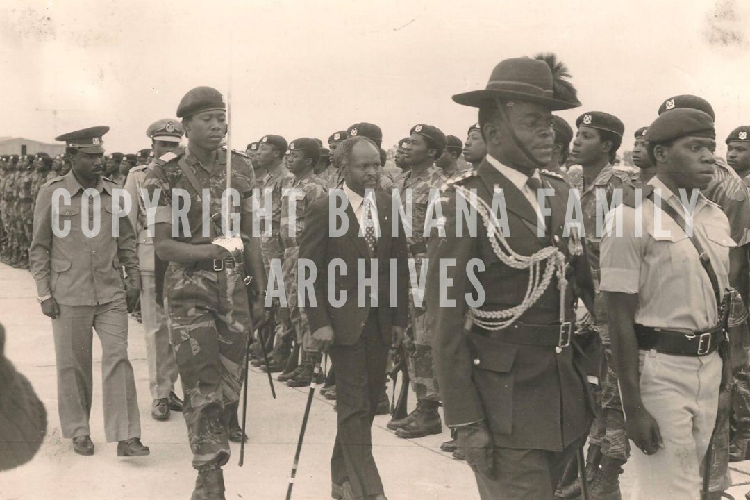 BananaTrust's tweet photo. Know your History - First President of Zimbabwe at independence 1980 Canaan Sodindo Banana inspecting the guard of honor with Lieutenant General Lookout Khalisabantu Vumindaba Masuku in the safari suit. https://t.co/0xx3PlpvHD