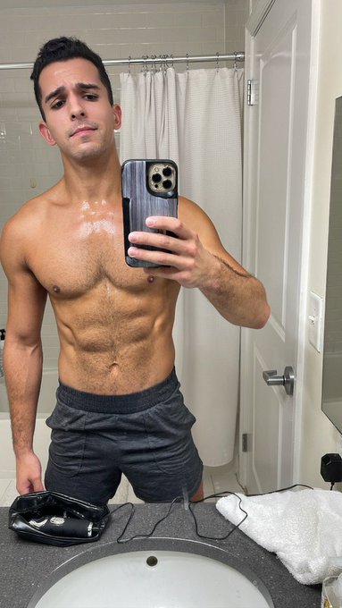 #FolsomFair #folsom https://t.co/sYjlO2qe7O<a href="/tag/folsomfair"class="tags">#FolsomFair</a><a href="/tag/folsom"class="tags">#folsom</a>