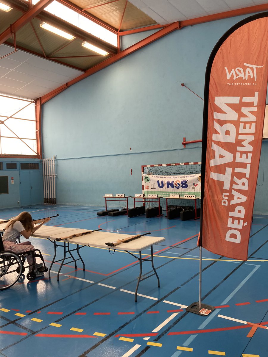 UnssTarn tweet media