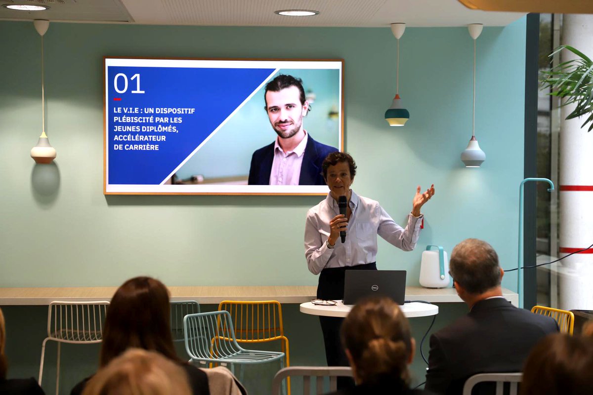🔴 Nous dévoilons ce matin les résultats de notre étude « Le V.I.E : un tremplin pour la carrière des jeunes diplômés » réalisée avec l'<a href="/EDHEC_BSchool/">EDHEC_BSchool</a> NewGen Talent Center.

👉 Cette enquête a été menée auprès de 3800 jeunes revenus de mission entre 2018 et 2021.

#VIE_RH