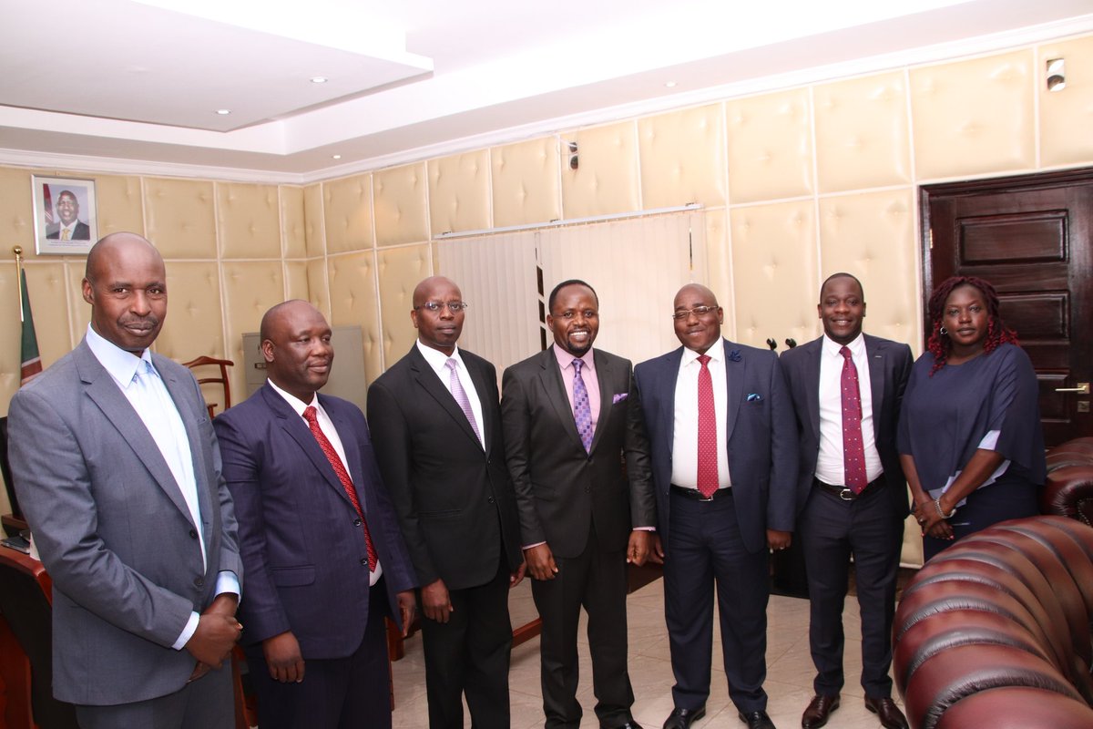 HammerHamm026's tweet photo. decentralisation of duty at the county level. We agreed to strengthen ties between county government and Judiciary for proper delivery and unlocking stalemates delaying court cases! https://t.co/5QP8M4hIe4