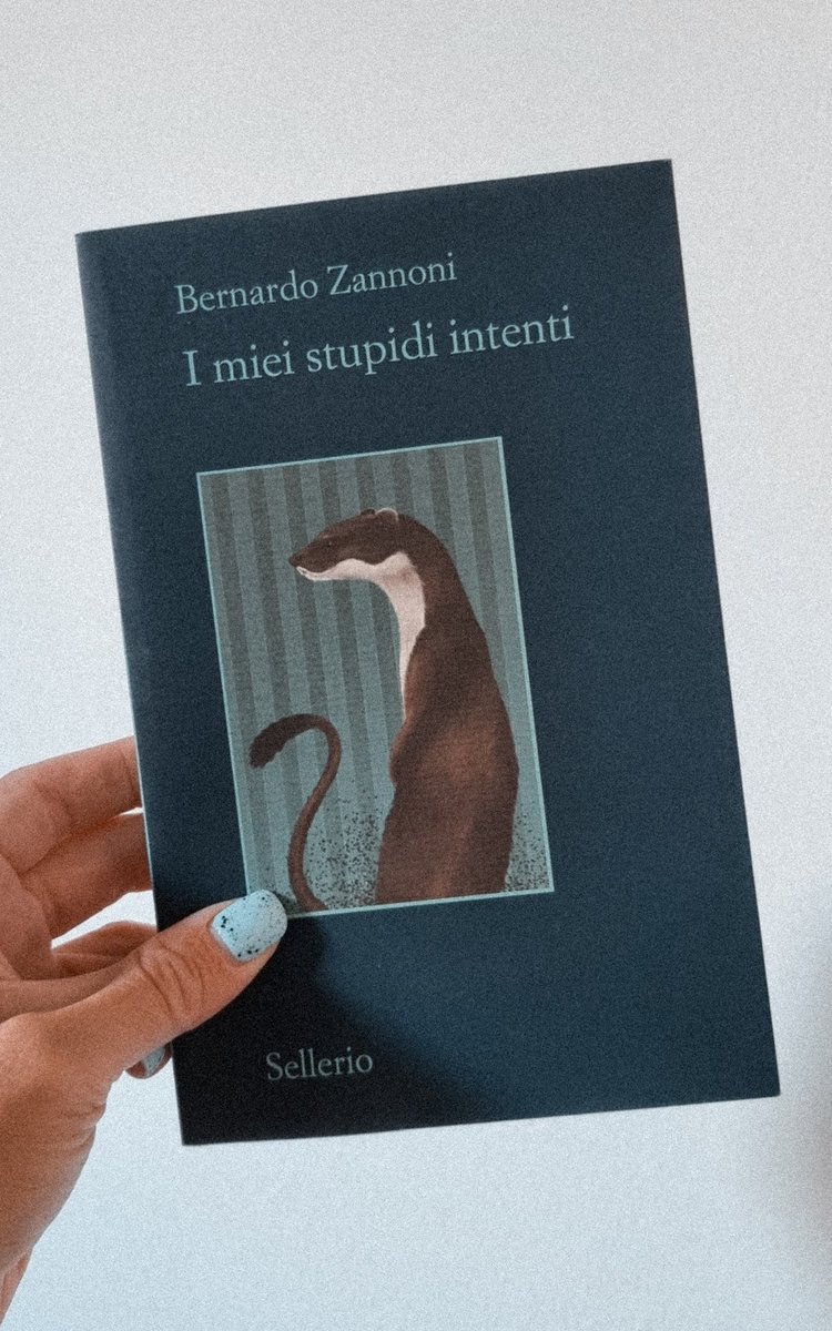 ho terminato #ImieiStupidiIntenti di #BernardoZannoni e sono rimasta piacevolmente sorpresa. mi aspettavo meno, sono sincera. 
è un libro che fra riflettere, stupisce, insegna!

@sellerioeditore 🤍