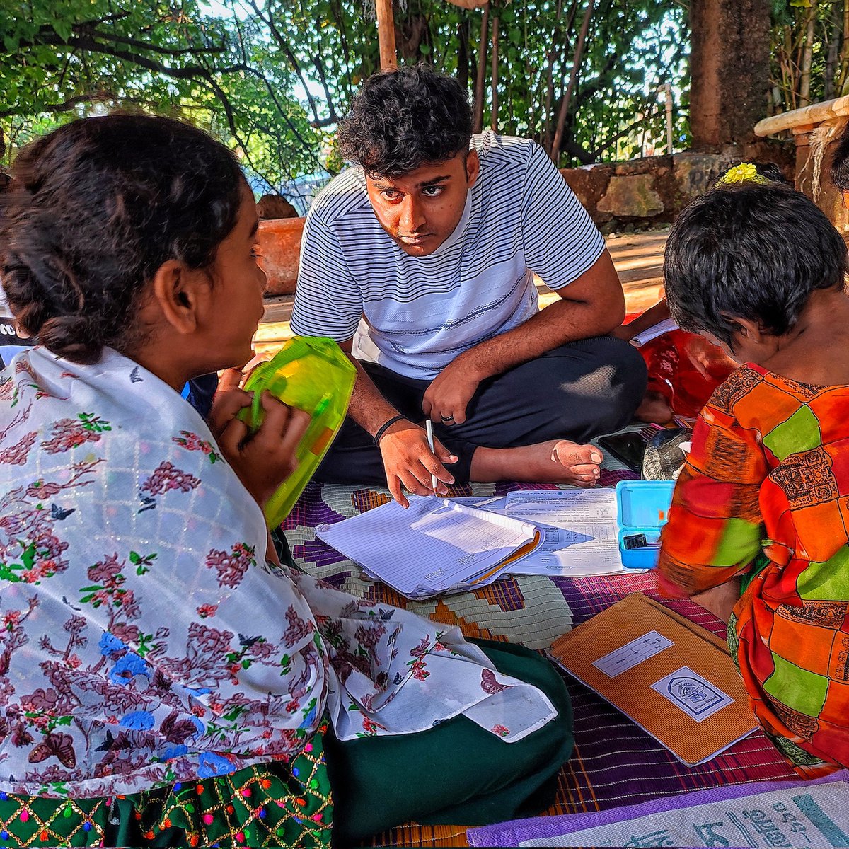 KeepHopeAlive_0's tweet photo. #keephopealive foundation 
#EducationForAll ensures that all children have access to basic education of equality and good quality.
Edu. Center Malad(W).
 #ChaloPadhayeDeshBadhaye #BanoUdharan  #democracy 
@Iamrahulkanal @AslamShaikh_MLA @mybmcedu @EduMinOfIndia @rashtrapatibhvn https://t.co/ZOptThwdpO