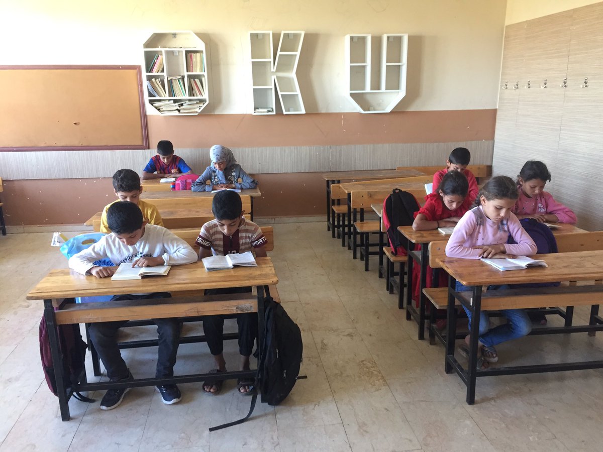 Duran İlkokulu-Ortaokulu okuyor. #urfaokuyor <a href="/UrfaValiligi/">T.C. ŞANLIURFA VALİLİĞİ</a> <a href="/sanliurfammem63/">Şanlıurfa İl Milli Eğitim Müdürlüğü</a> <a href="/MemHarran/">Harran İlçe MEM</a> <a href="/ASUTAYMEHMET/">Mehmet ASUTAY</a>