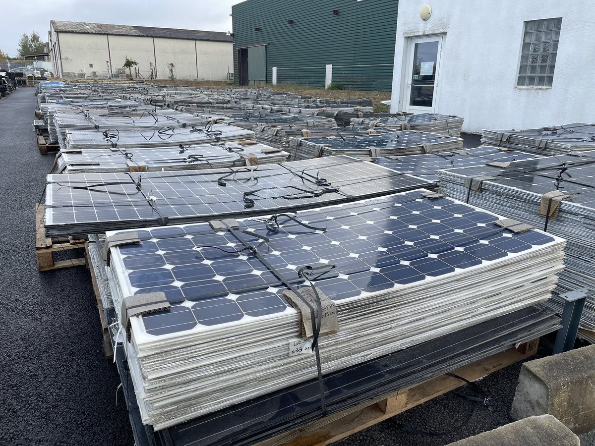 Inauguration ce matin du site Envie 2E de St Loubès, dédié au recyclage de panneaux photovoltaïques, une activité promise à un bel essor en région Nouvelle Aquitaine