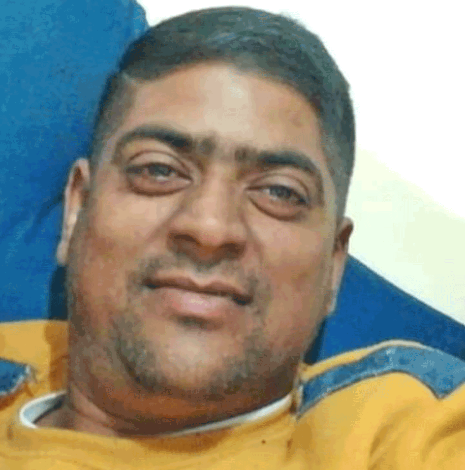 phxtabloid's tweet photo. Neighbour accused of murder

Full story here https://t.co/TYaonl0XTv

#phoenixtabloid #tabloidnewspapers #communitynews #Wisecroft #VerulamMagistratesCourt #PhoenixSAPS #murder https://t.co/j4ijWpj9Mw
