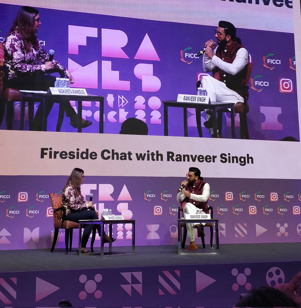 CreativeFirstIN's tweet photo. We want to deliver content that brings people back to the theatre. The onus is very much on us, technically and creatively - Ranveer Singh at #ficciframes22 https://t.co/hZBhi2Ks4N