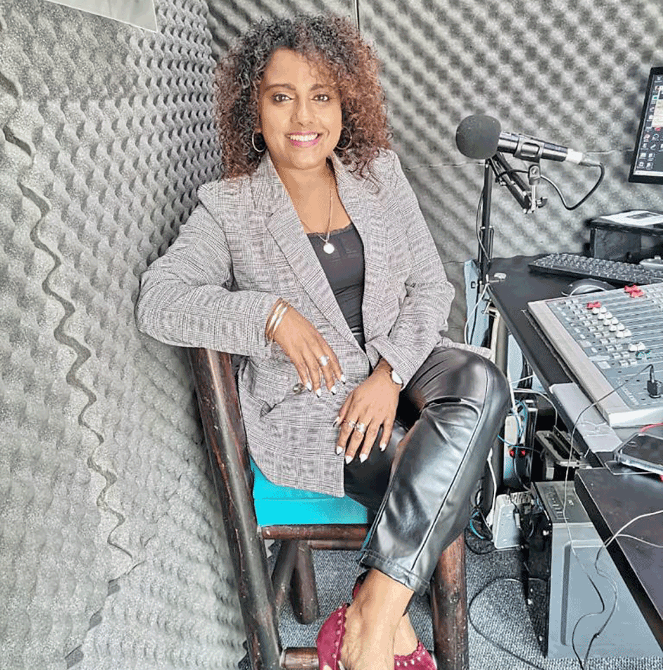 phxtabloid's tweet photo. On the Couch with Trishan Govender

Full interview here https://t.co/Uo7pYkoIy6

#phoenixtabloid #tabloidnewspapers #communitynews #OTC #motivationalspeaker https://t.co/h6q2WCInLX