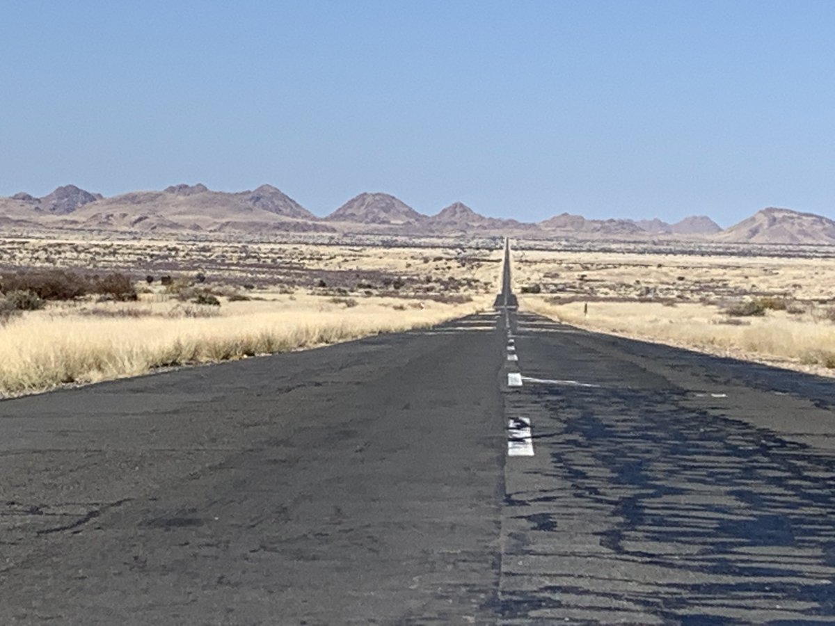 CharlesMooreUK's tweet photo. It's #WorldTourismDay2022. Namibia has everything - stunning scenery (coast, deserts, mountains and savannah), excellent wildlife, great climate, warm people and fascinating culture. Unless you like skiing, what more could you want?
🇬🇧🇳🇦 https://t.co/KFMTpwCE9N