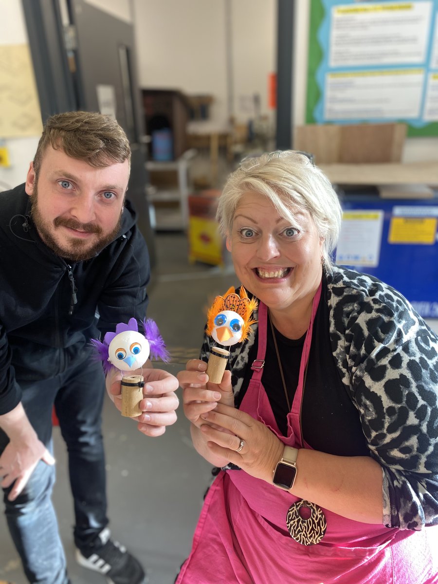 HighfieldLA's tweet photo. Our Creatives team are excited to welcome everyone to our Open Event today - 4.30 pm - 7.00 pm. Come and meet them and make a #CreativeCreature or try playing some 'Beatle' music. #ShineThroughTransition https://t.co/8JvVXKfqmF