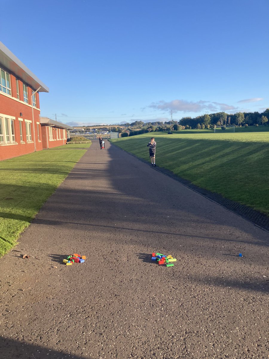 MsWeir_RMPS's tweet photo. Run club in the sunshine this morning. This time we were combining speed with strategy. @qahsinfo #tuesdayrunclub #wellbeing #humanaspect https://t.co/0xGUQsLsNd