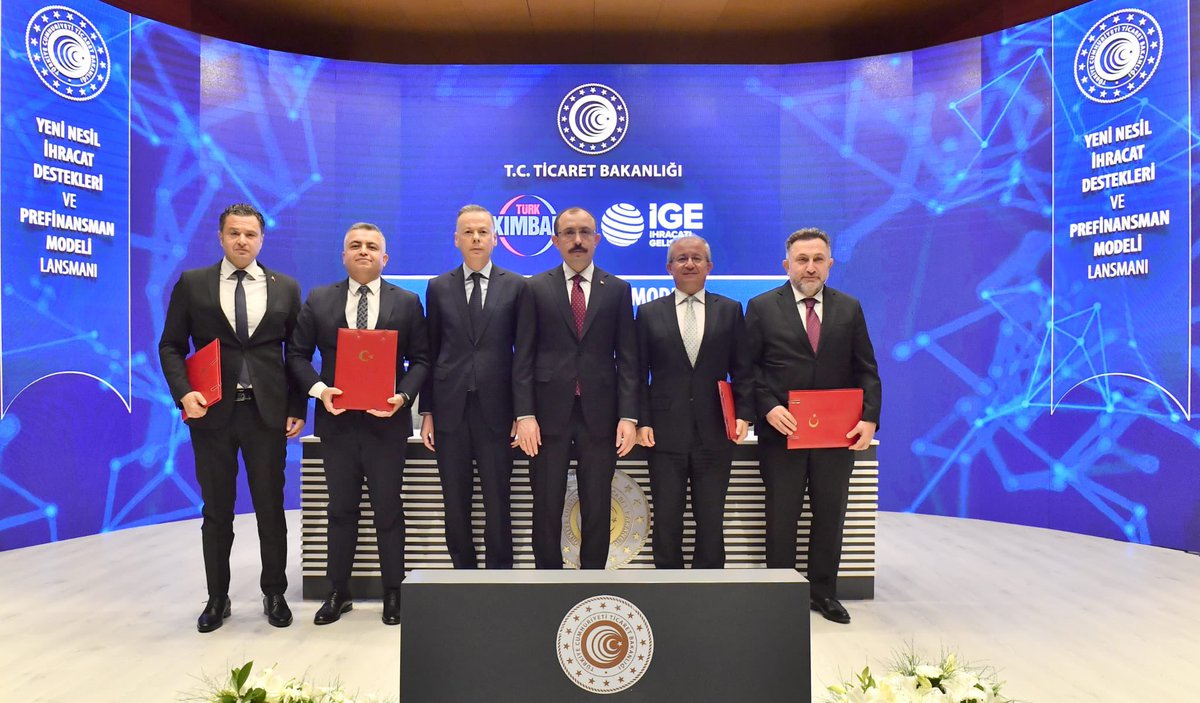 Turk_Eximbank's tweet photo. Ticaret Bakanlığı koordinasyonunda hazırlanan ihracatçılarımızın finansmana erişimini kolaylaştıracak Prefinansman Modeli Ticaret Bakanlığı, Bankamız ve İhracatı Geliştirme A.Ş. arasında imzalanan protokolle hayata geçti. https://t.co/6txgOOytqb